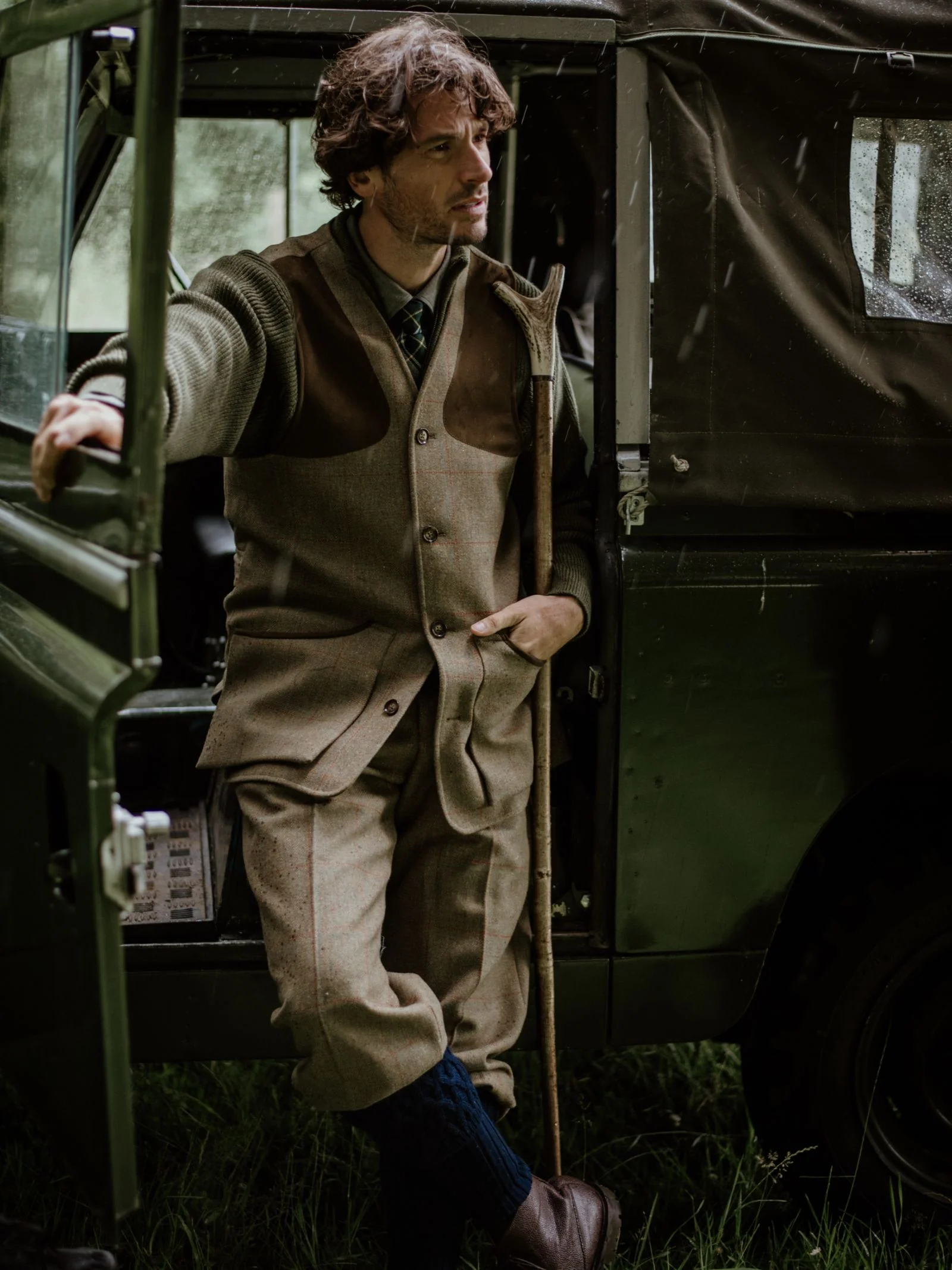 Tweed Shooting Waistcoat - Image 3