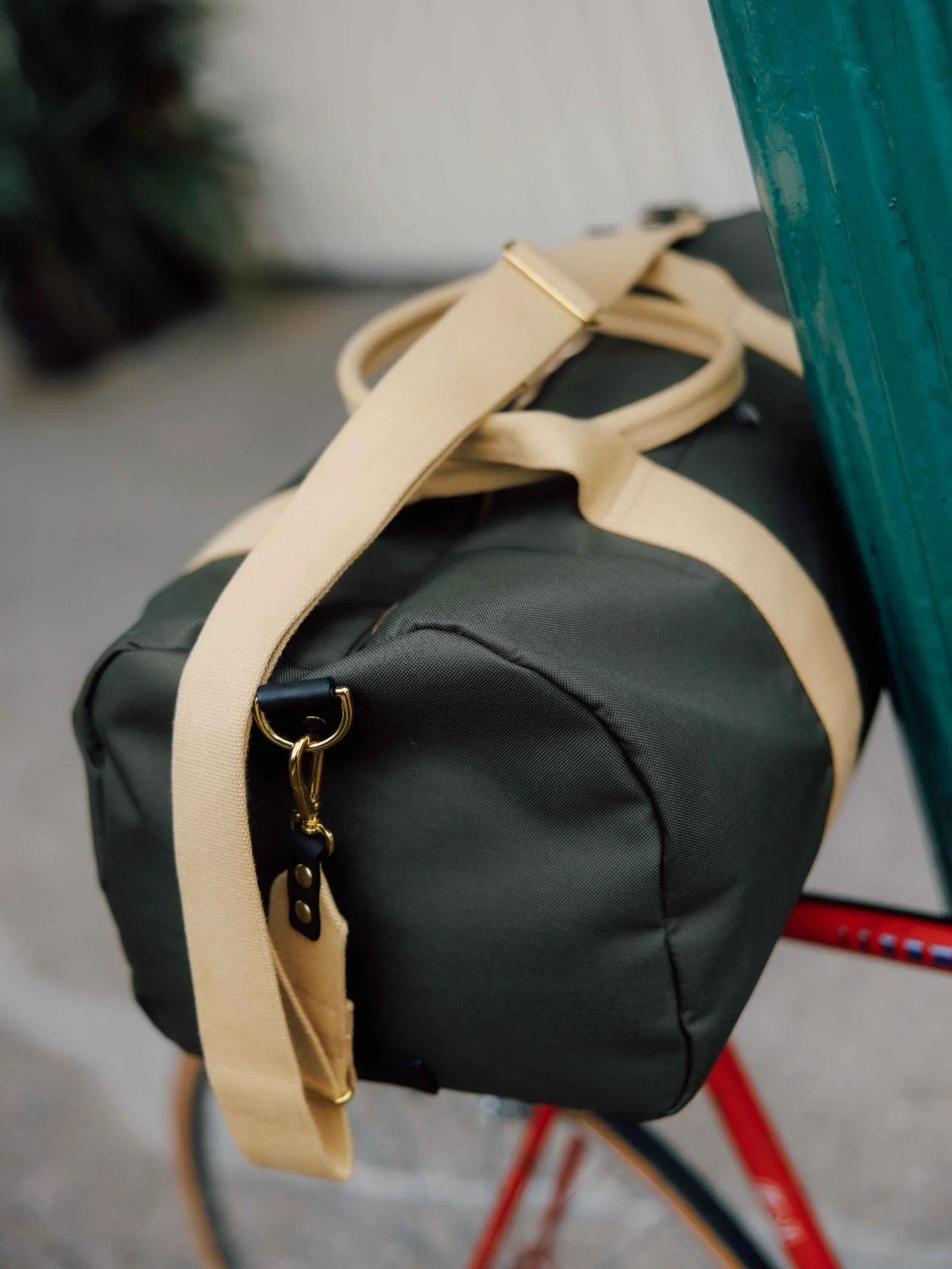 Utility Medium Duffle - Image 5